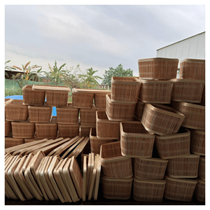 ตะกร้าปิกนิกไม้ไผ่ กล่องไม้ไผ่ธรรมชาติพร้อมฝาปิด สำหรับใส่ชุดไวน์และชีส ใช้สำหรับบรรจุภัณฑ์ การเดินทาง ปิกนิก และจัดเก็บ ผลิตในเวียดนาม - Product Image 5