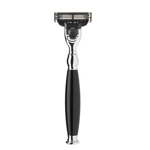 มีดโกนคุณภาพสูง ใบมีดสามชั้น สแตนเลสสตีล สำหรับโกนบิกินี่และผิวกาย - Product Image 1