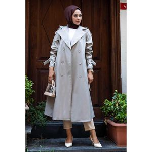 Gabardina de manga larga para mujer con cinturón Hijab con detalles en piedra - Product Image 1