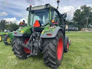 Tractor Agrícola Usado de Alta Calidad Fendt 208 V Vario 90HP 2WD con Motor Robin 2001-4000 Horas Componentes Centrales de Ruedas - Product Image 2