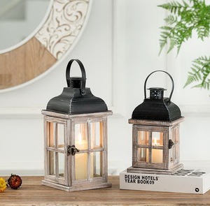 Portavelas negro de Navidad para decoración del hogar hecho a mano en India diseño contemporáneo por Axiom Home Accents - Product Image 3