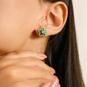 Alto grado sólido 14K oro amarillo diseño único Esmeralda y Diamante flor Stud pendientes declaración boda joyería proveedor - Product Image 6