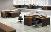 Postes de travail ouverts modulaires personnalisés peu encombrants Mobilier de bureau Ensembles de table Cloison de bureau extensible Bureaux du personnel
