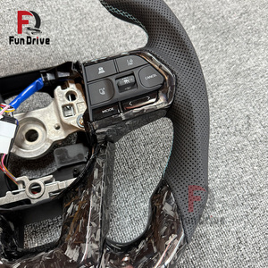 Volante Personalizado de Fibra de Carbono Forjado para Toyota Hilux Gr Corolla Camry Land Cruiser Fortuner Gt86 Lc300 Lc200 Prado 120 150 - Product Image 4