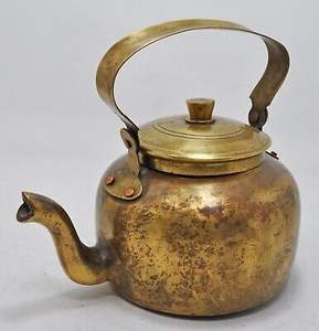 Nouvelle bouilloire à thé à la main en laiton plaqué argent pour servir le thé Bouilloire de service à thé plaqué argent pur dans un style arabe pour un usage domestique - Product Image 6