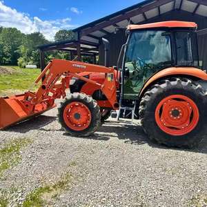Kubota M7060 con Cargador, 60hp 70hp, en Venta, Disponible Ahora, Equipo Agrícola de Primera Calidad, Entrega Rápida al por Mayor - Product Image 1