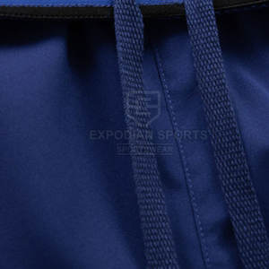 Short MMA décontracté solide et durable pour hommes avec taille élastique et fentes latérales à séchage rapide pour les séances d'entraînement et de combat - Product Image 3