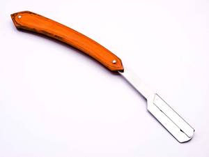 Navaja de Afeitar Recta de Acero Inoxidable para Barberos, Hoja Reemplazable con Mango de Madera Pakka, Categoría de Producto: Navaja - Product Image 3