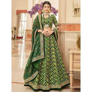 Lehenga Choli en soie artificielle pour fiançailles avec des paillettes vertes inhabituelles, robes de bal - Product Image 2