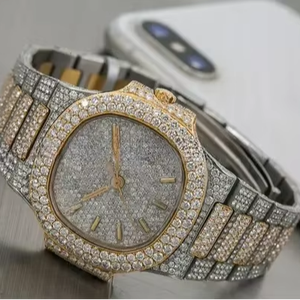 Montre de luxe pour homme, étincelante, faite à la main, bicolore, entièrement sertie de moissanite, style hip-hop, avec diamants, élégante - Product Image 1