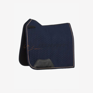 Vente en gros de tapis de selle anglais conçu avec une doublure douce en coton matelassé durable et une structure respirante à absorption des chocs confortable - Product Image 1