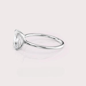 Anillo de oro blanco de 18kt de lujo con diseño personalizable de diamante de laboratorio de corte esmeralda - Product Image 3