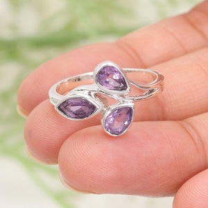 แหวนพลอยอเมทิสต์ธรรมชาติสำหรับผู้หญิงใน925สีเงินสเตอร์ลิงหรูหราอัญมณีสีม่วงหนาเครื่องประดับอัญมณี - Product Image 1
