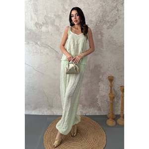 Conjunto de Blusa con Cuello Halter y Pantalones Cagla - Cagla - Product Image 1