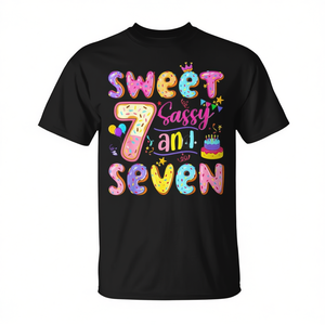 Camiseta personalizable para el séptimo cumpleaños de niñas: Sweet Sassy & Seven Girls, camiseta promocional para niñas de siete años - Product Image 2