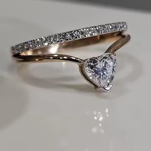 Anillo de compromiso de oro de 14K y anillo de bodas 1.00CT E VS1 Anillo de diamante cultivado en laboratorio en forma de corazón Regalo de aniversario perfecto para ella - Product Image 1