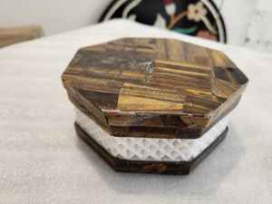 สร้อยคออะคริลิคฝังพลอยตาเสือกล่องใส่นาฬิกาหินอ่อนที่สวยงามที่เก็บของขวัญล้ำค่า - Product Image 3