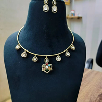 Ensemble tendance de bijoux indiens pour femmes, plaqué or 24 carats, comprenant collier à pendentif chaîne et boucles d'oreilles, pour fiançailles, mariage et soirée