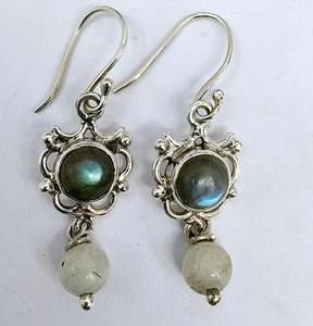 Perles de pierre de lune en Labradorite naturelle Boucles d'oreilles pendantes en argent sterling 925 en forme de cœur Cadeau parfait Bijoux - Product Image 2