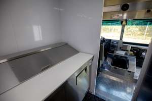 Station de bar mobile parfaite et complète chariot à crème glacée remorque à café camion de nourriture mobile remorque de nourriture de concession entièrement équipée - Product Image 6