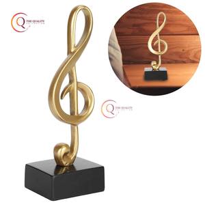 Escultura de Metal con Forma de Símbolo Musical Decorativo PARA EL Hogar, Color Chapado en Oro, Decoración de Escritorio de Oficina de Proveedor Indio - Product Image 6