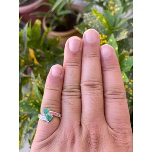 Bague en argent 925 avec émeraude naturelle taille princesse, plaquée rhodium, ornée d'une perle de jade, pour fiançailles, en platine - Product Image 6