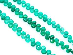 Onyx vert naturel lisse coeur Briolette perles de pierres précieuses brins cordes 5-6mm perles de pierre d'onyx vert pour la fabrication de bijoux en vrac 8" - Product Image 2