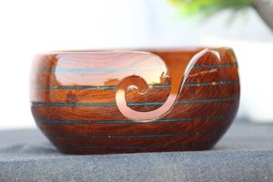 Figura de Lichtenberg hecha a mano, cuenco de hilo de madera para tejer y sujetar bolas de hilo - Product Image 6