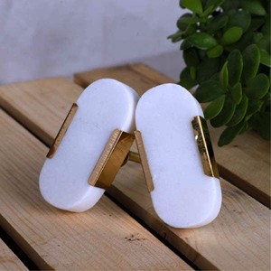 Poignée de porte en résine noire et blanche, bois et nacre, couleur, forme et taille personnalisées, fabriquée en Inde - Product Image 3