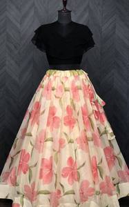 Lehenga choli-Conjunto de Organza suave de oro con rico diseño de flores, impresión Digital Readymade - Product Image 3