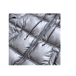 Chaqueta Corta Acolchada de Invierno para Mujer, Personalizable, de Alta Calidad, con Capucha, Cierre de Cremallera, Impermeable, Cómoda, para Uso Diario y al Aire Libre - Product Image 5