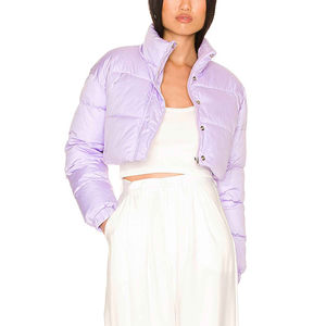 Blousons d'hiver pour femmes à col montant, style court, doudoune, service OEM, fabrication sur mesure, vêtements d'extérieur pour femmes personnalisés - Product Image 4