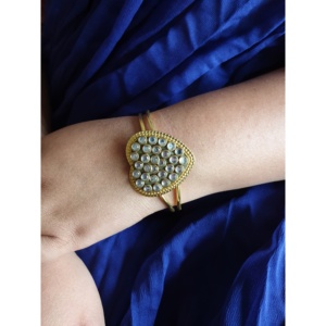 สร้อยข้อมือหินรูปหัวใจสวยงาม - Product Image 3