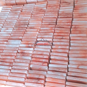อิฐเกลือหิมาลัยขนาด2.5x10x20ซม. ตัดบล็อกเกลือสีชมพูธรรมชาติสำหรับการก่อสร้างห้องสปาและการบำบัดด้วยฮาโลเจน - Product Image 1