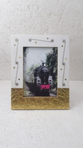 Nuevo Marco de Fotos de Resina/Madera con Múltiples Formas, Hecho a Mano, con Logotipo Personalizado e Impresión, Diseño Moderno - Product Image 5