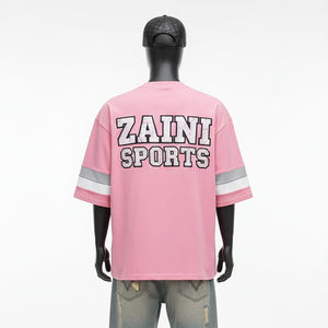 เสื้อยืดทรงบ็อกซี่ ผ้าคอตตอนเจอร์ซีย์พรีเมียม 220 GSM สีชมพู ดีไซน์แผงแขนพิมพ์ลายสกรีน โลโก้สั่งทำ เสื้อผู้ชาย - Product Image 2