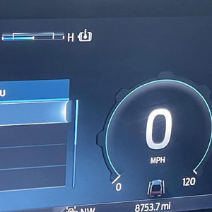 F-150 Lightning 2023 de Doble Motor y Tracción en las Cuatro Ruedas, Color Blanco Oxford - Product Image 1