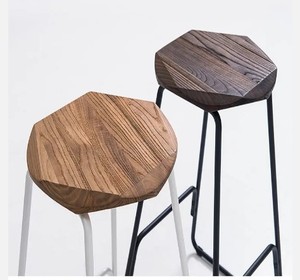 Intérieur Extérieur Chaud Tabourets de bar à hauteur de comptoir Salle à manger moderne Tabouret de bar industriel en métal vieilli Chaises - Product Image 1