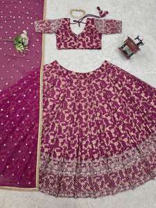Fil Jacquard de vêtements de fête de mariage de concepteur lourd avec travail de broderie de séquence Lehenga et Choli avec bordure en dentelle fantaisie Dupatta - Product Image 4
