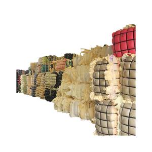 Suministro a granel de chatarra de espuma PU de desecho ideal para fabricantes y recicladores de espuma - Product Image 2