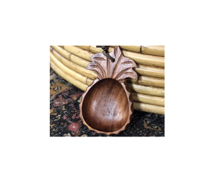 Cuenco de madera hecho a mano con natural para servir ensalada o fruta Vajilla de madera Producto de madera ecológico - Product Image 4