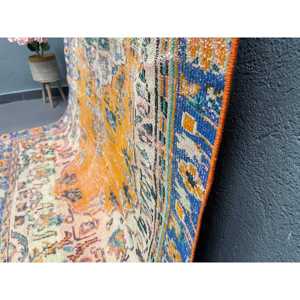 พรมวินเทจสไตล์ตุรกี ขนาด 5.2x7.8 ฟุต พรมลายสัตว์สีส้ม - Product Image 3