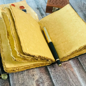 Journal en cuir imprimé JOKER fait main avec reliure thermique Design antique 120 feuilles de papier vintage 7x5 pouces pour écrire des cadeaux - Product Image 5