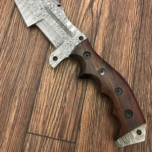 Cuchillo de Supervivencia de Acero de Damasco de Calidad, Hecho a Mano, para Campismo, Bushcraft y Caza - Product Image 5