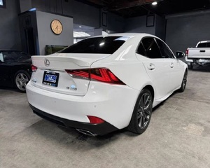 เล็กซัส IS 350 F ปี 2019 ไมล์น้อย - Product Image 3