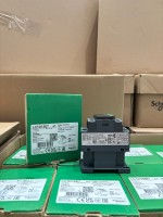 Contacteur Schneider LC1D12 TeSys Deca 3P(3NO) AC-3/AC-3e <=440V 9A 24V-380V AC 50/60Hz Démarreur de moteur Bobine 220V 380V 24V 48V 110V
