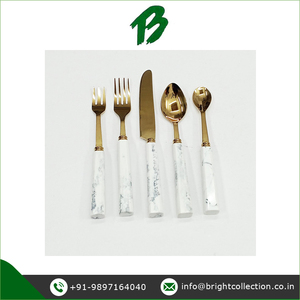 Juego de cubiertos de vajilla con mango de resina pulida de oro para hoteles y restaurantes para fiestas de Bodas de Compradores Profesionales - Product Image 3