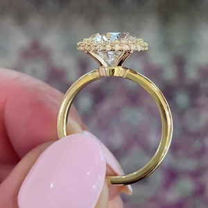 Bague de fiançailles avec halo caché en diamant de laboratoire certifié IGI 2,90 carats, forme poire, clarté DEF VVS-VS - Product Image 3