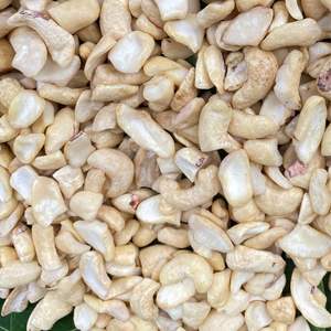 Santigo เม็ดมะม่วงหิมพานต์ดิบจากเวียดนามมีเปลือกเป็นเม็ดมะม่วงหิมพานต์ W180 W450ส่งออกไปยังสหภาพยุโรปตะวันออกกลาง - Product Image 1