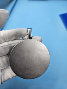 จี้เพชรโมอิสซาไนต์ VVS รุ่นลิมิเต็ดอิดิชั่น ประดับเพชรแบบฮิปฮอป พร้อมจี้เงินแท้ 925 ดีไซน์ทรงกลม ราคาประหยัด - Product Image 4